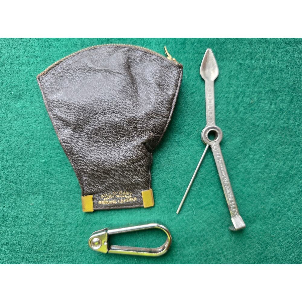 Vintage Fills-Easy tobacco pouch and pipe cleaning equipment